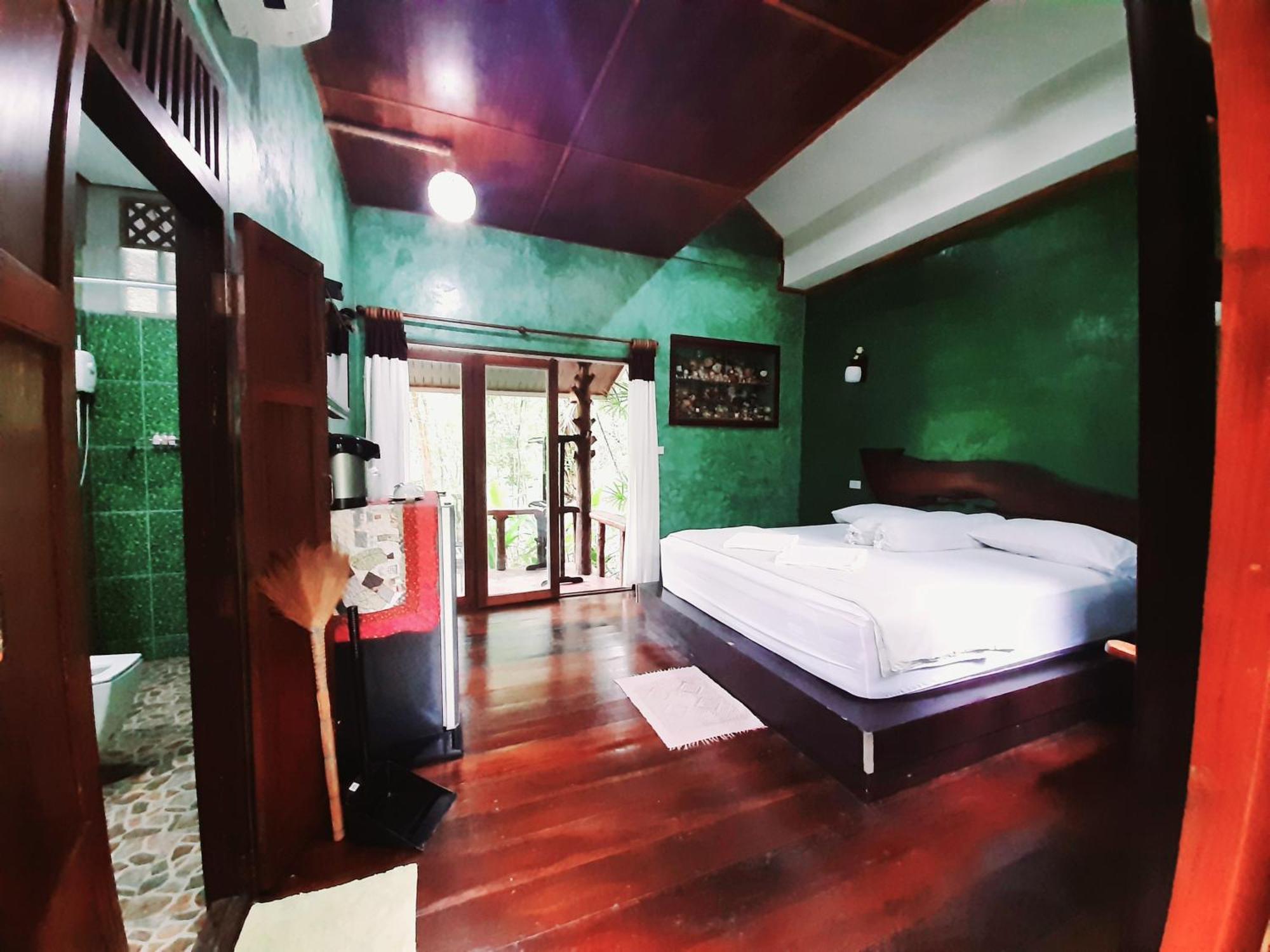 Tuaprodhome Khao Lak Værelse billede